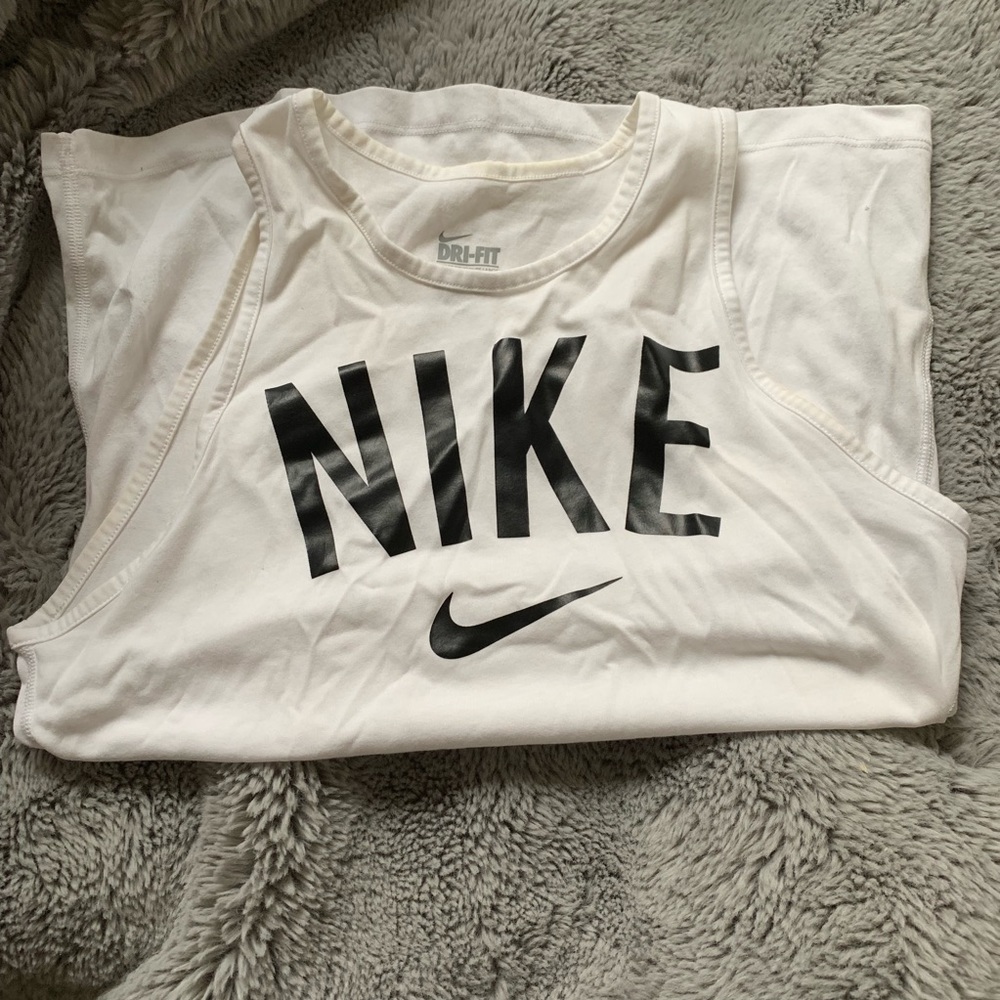 Nike muscle tank